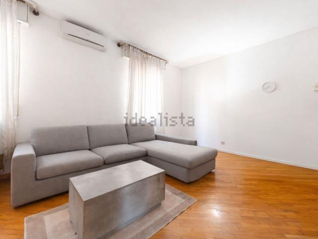 Appartamento in vendita di 150 m² in Via Giovanni Battista Melloni, 25