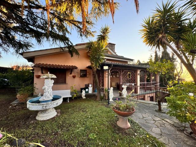 Appartamento in vendita di 150 m² in Via Giovanni Fattori, 17