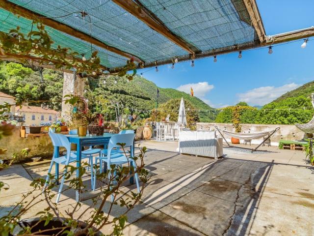 Appartamento in vendita di 150 m² in Via Giovanni Nicotera, 53