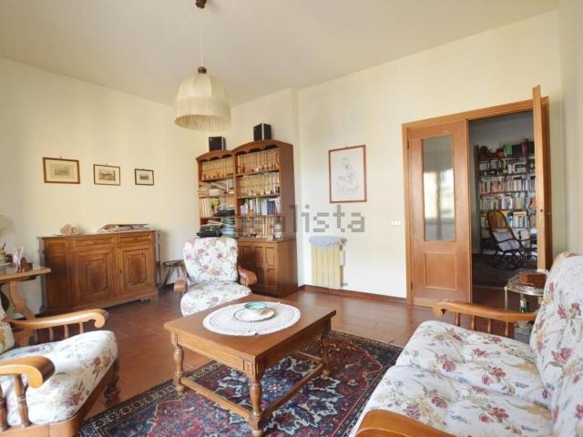 Appartamento in vendita di 150 m² in Via Giovanni Sercambi, 55100