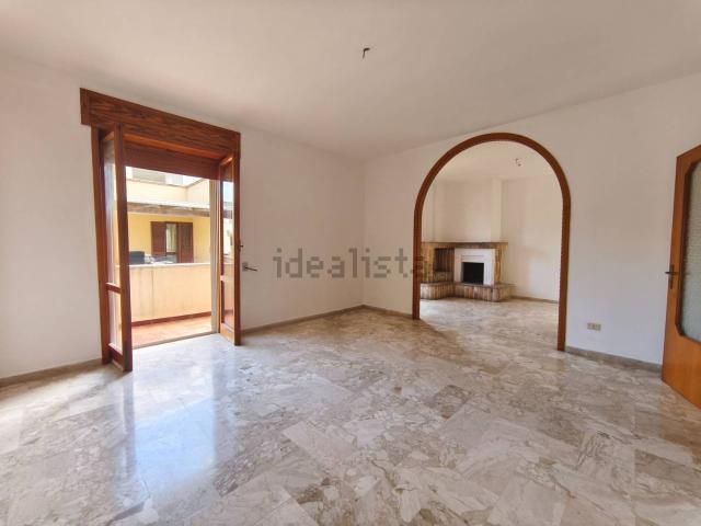 Appartamento in vendita di 150 m² in Via Giovanni Pascoli, 12