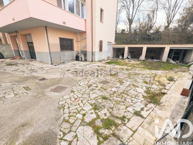 Appartamento in vendita di 150 m² in Via Gran Sasso, 29