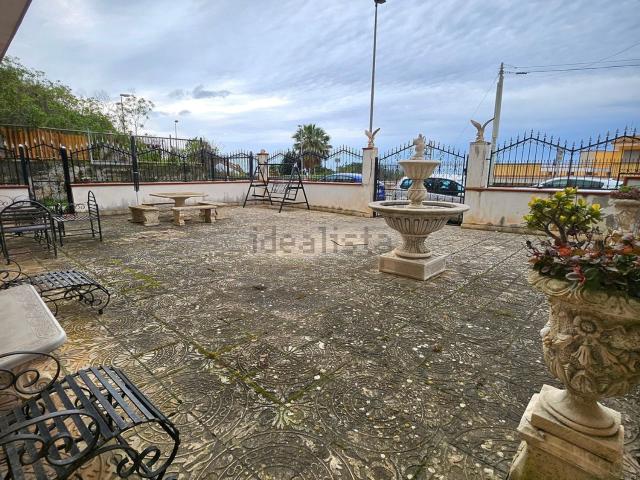 Appartamento in vendita di 150 m² in Via Don Pino Puglisi, 33