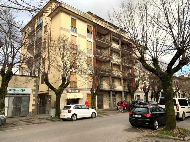 Appartamento in vendita di 150 m² in Via Dante Alighieri, 10