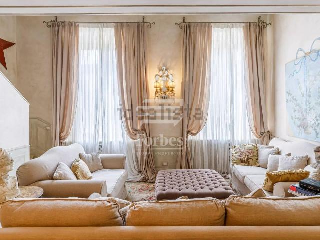 Appartamento in vendita di 150 m² in Via degli Antinori, 4