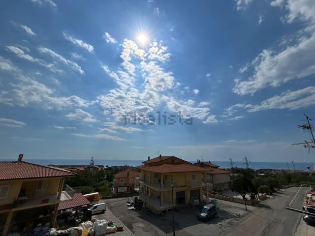 Appartamento in vendita di 150 m² in Via dei Bruzi