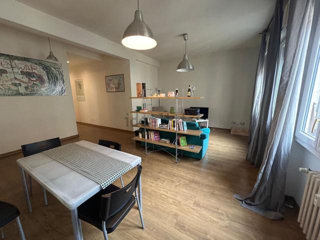 Appartamento in vendita di 150 m² in Via dei della Robbia