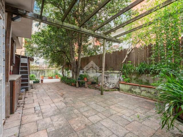 Appartamento in vendita di 150 m² in Via dei Giuochi Istmici, 37