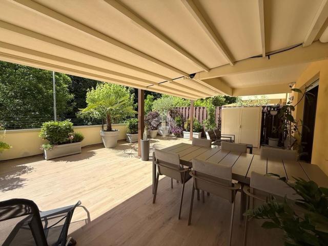 Appartamento in vendita di 150 m² in Via dei Pensieri, 5