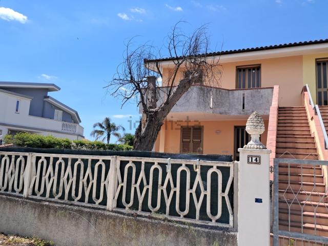 Appartamento in vendita di 150 m² in Via dei Pioppi, 14