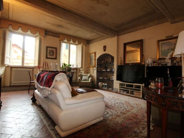 Appartamento in vendita di 150 m² in Via del Refe Nero