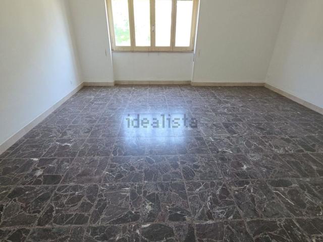 Appartamento in vendita di 150 m² in Via del Sangro