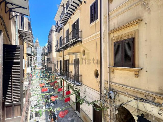 Appartamento in vendita di 150 m² in Via dell&apos Orologio, 35