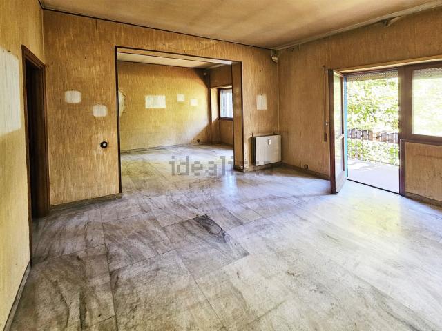 Appartamento in vendita di 150 m² in Via della Camilluccia, 197