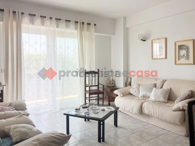 Appartamento in vendita di 150 m² in Via delle Officine, 89