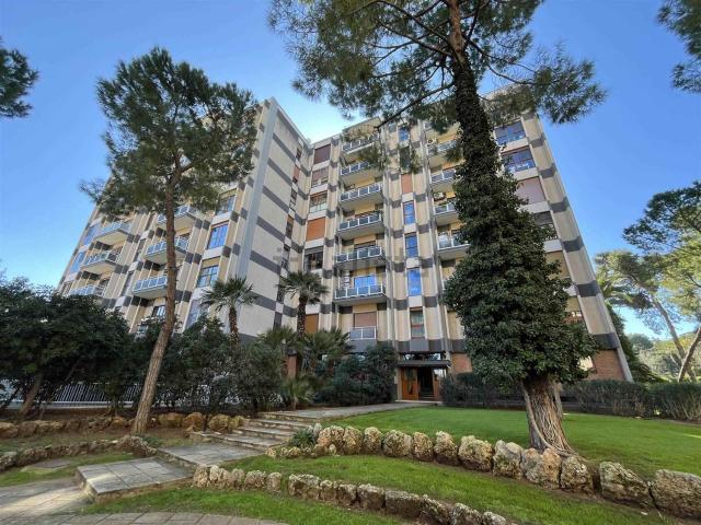 Appartamento in vendita di 150 m² in Via delle Murge, 59
