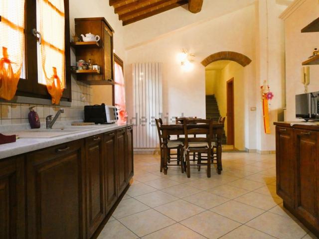 Appartamento in vendita di 150 m² in Via di Camerata