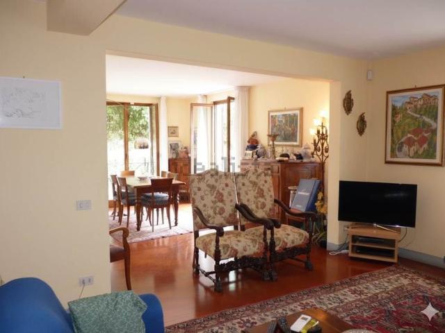 Appartamento in vendita di 150 m² in Via di Vacciano