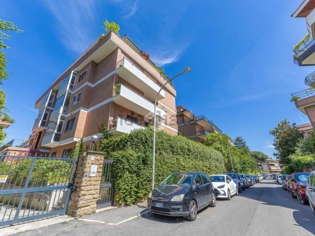 Appartamento in vendita di 150 m² in Via Dino Frescobaldi, 62