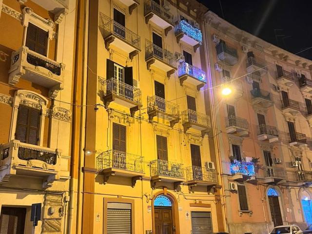 Appartamento in vendita di 150 m² in Via Duca di Genova, 72