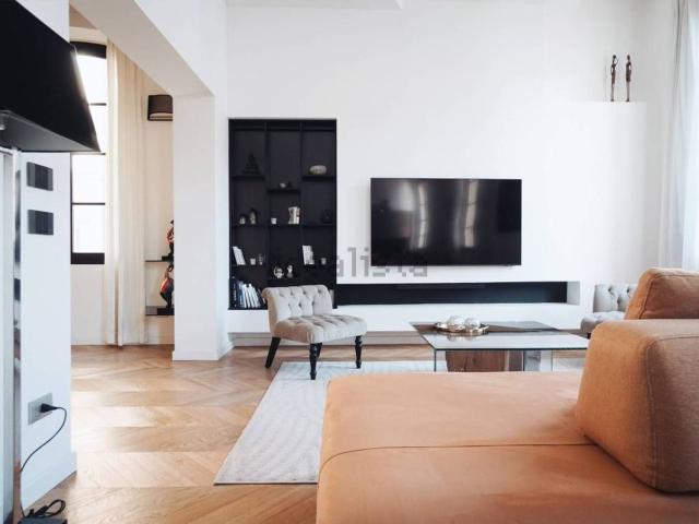 Appartamento in vendita di 150 m² in Via Emilia Centro