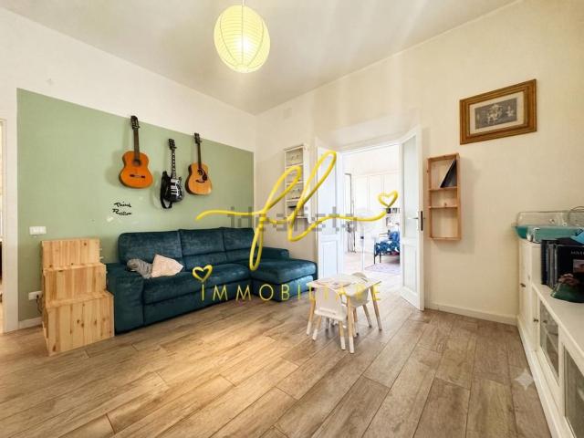Appartamento in vendita di 150 m² in Via Emilio Zola