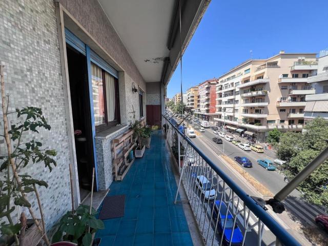 Appartamento in vendita di 150 m² in Via Egidio Albornoz