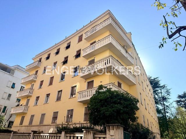 Appartamento in vendita di 150 m² in Via Eustachio Manfredi