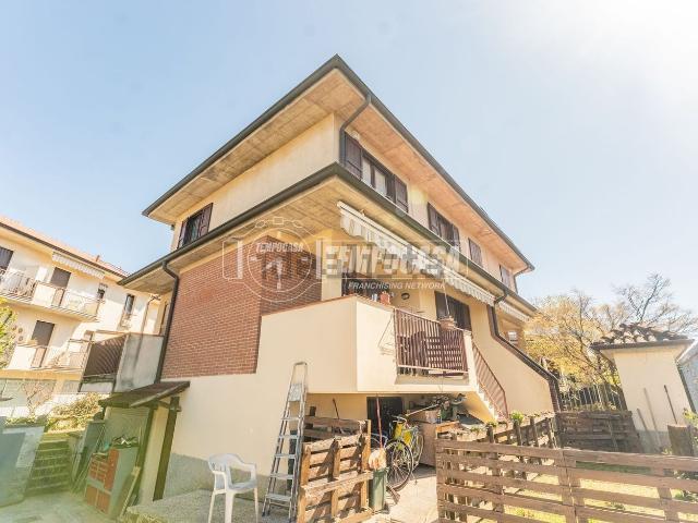 Appartamento in vendita di 150 m² in Via Fosse Ardeatine, 26