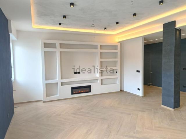 Appartamento in vendita di 150 m² in Via Facino Cane, 15
