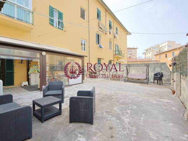 Appartamento in vendita di 150 m² in Via Fiorenza