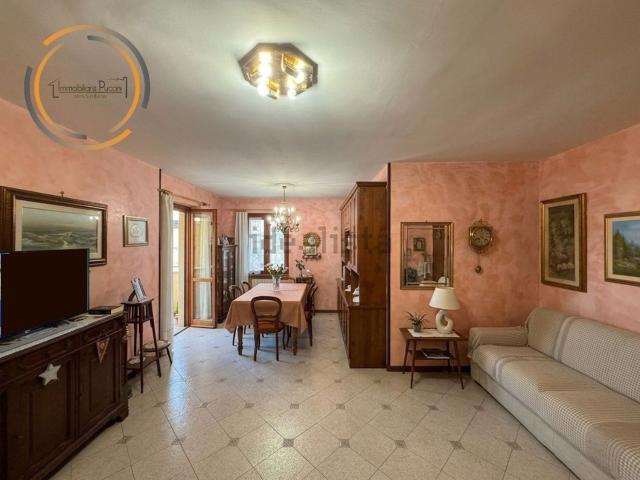 Appartamento in vendita di 150 m² in Via Firenze, 40