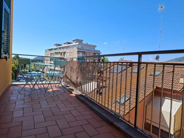 Appartamento in vendita di 150 m² in Via Firenze