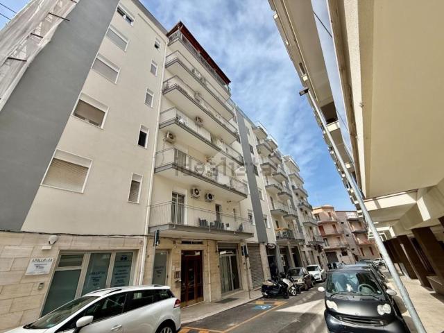 Appartamento in vendita di 150 m² in Via Flaminio Valente