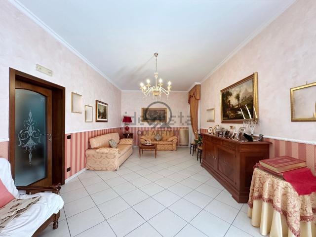 Appartamento in vendita di 150 m² in Via Flavio Giugno
