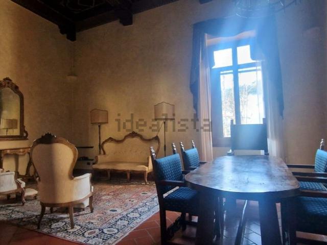 Appartamento in vendita di 150 m² in Via Franceschi