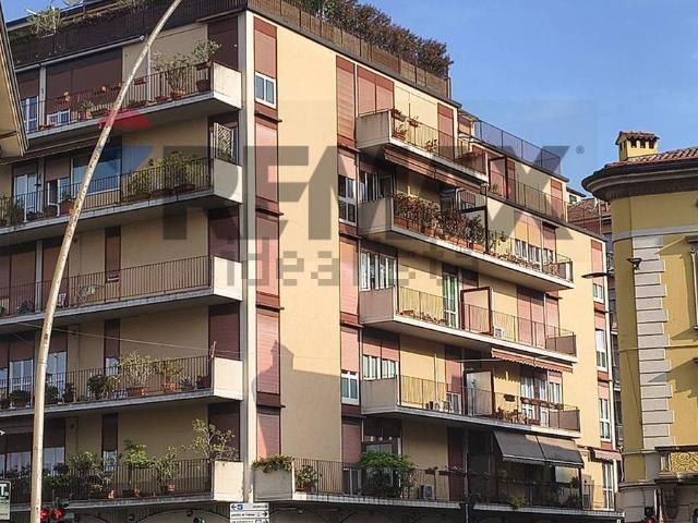 Appartamento in vendita di 150 m² in Via Francesco Nullo, 2