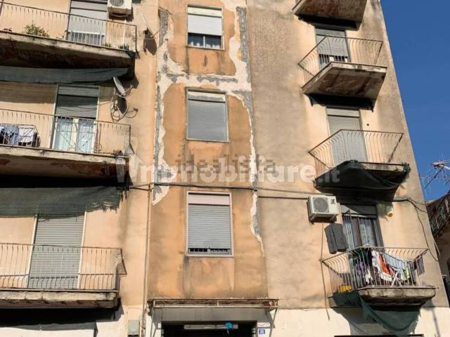 Appartamento in vendita di 150 m² in Via Francesco Cangialosi, 30