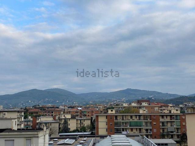 Appartamento in vendita di 150 m² in Via Francesco Datini