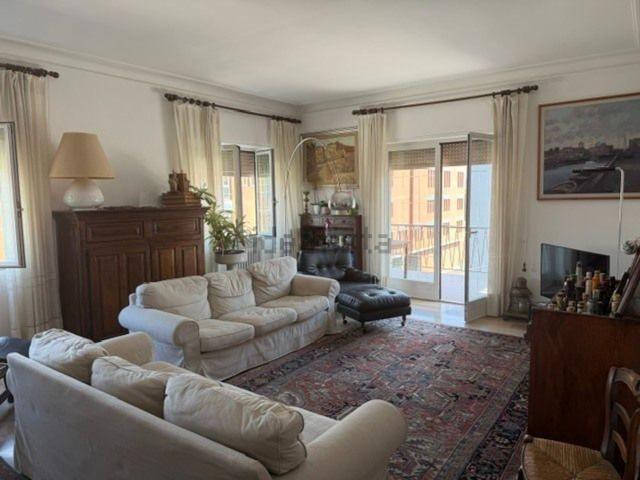 Appartamento in vendita di 150 m² in Via Francesco Redi