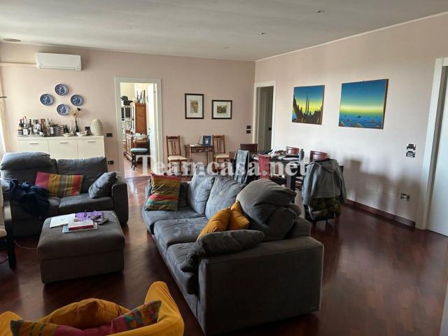 Appartamento in vendita di 150 m² in Via Francesco Saverio Nitti