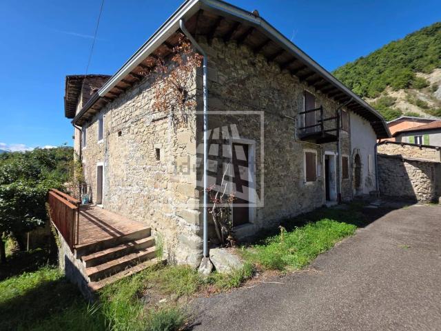 Appartamento in vendita di 150 m² in Via Iatica, 34