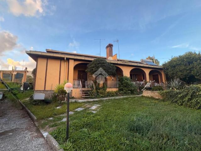 Appartamento in vendita di 150 m² in Via Isacco Newton, 19
