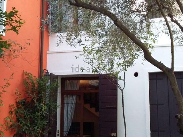Appartamento in vendita di 150 m² in Via Isabella Andreini