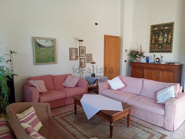 Appartamento in vendita di 150 m² in Via IV Novembre