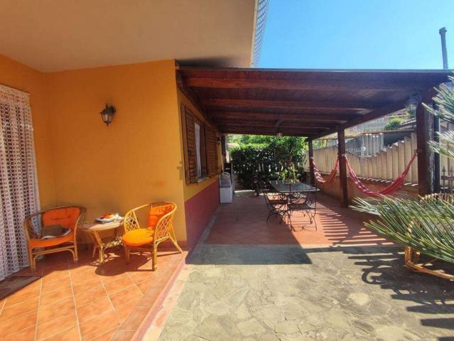 Appartamento in vendita di 150 m² in Via Olivelle, 8