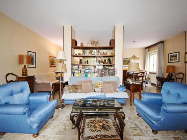 Appartamento in vendita di 150 m² in Via Lorenzo Garda, 8