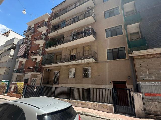 Appartamento in vendita di 150 m² in Via la Spezia, 21