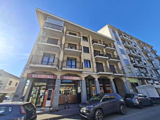 Appartamento in vendita di 150 m² in Via Leinì, 23