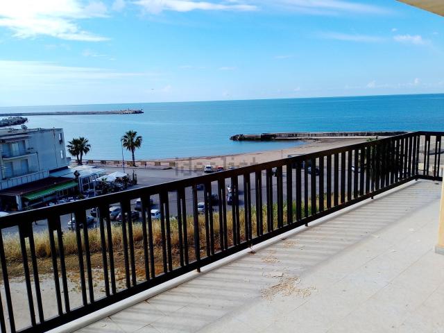 Appartamento in vendita di 150 m² in Via Lido